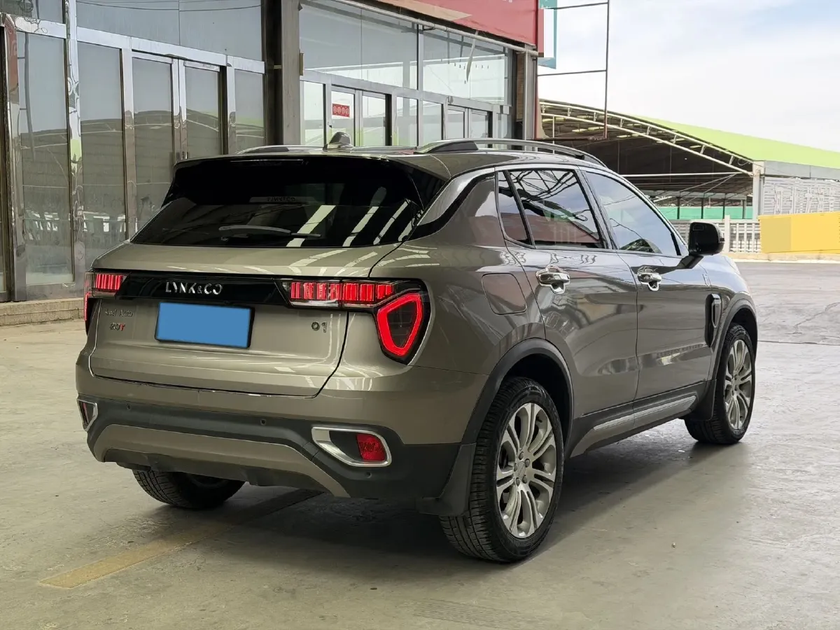 2019 Beijing BJ40 2.0T 218HP L4 6AT,autocango,china used car exporter,china ev exporter,chinese used car exporter,chinese used ev exporter