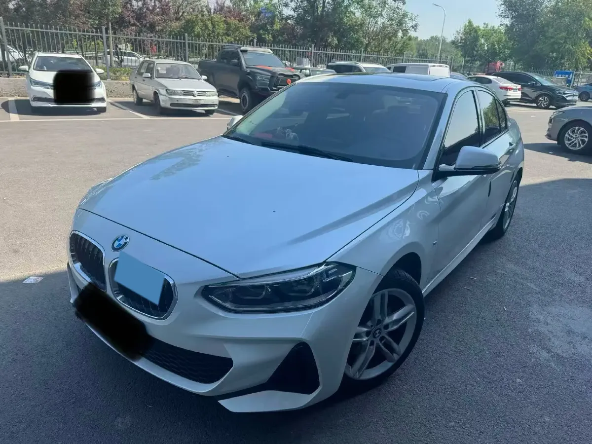 2020 BMW 1 Series 1.5T 140HP L3 7DCT,autocango,china used car exporter,china ev exporter,chinese used car exporter,chinese used ev exporter