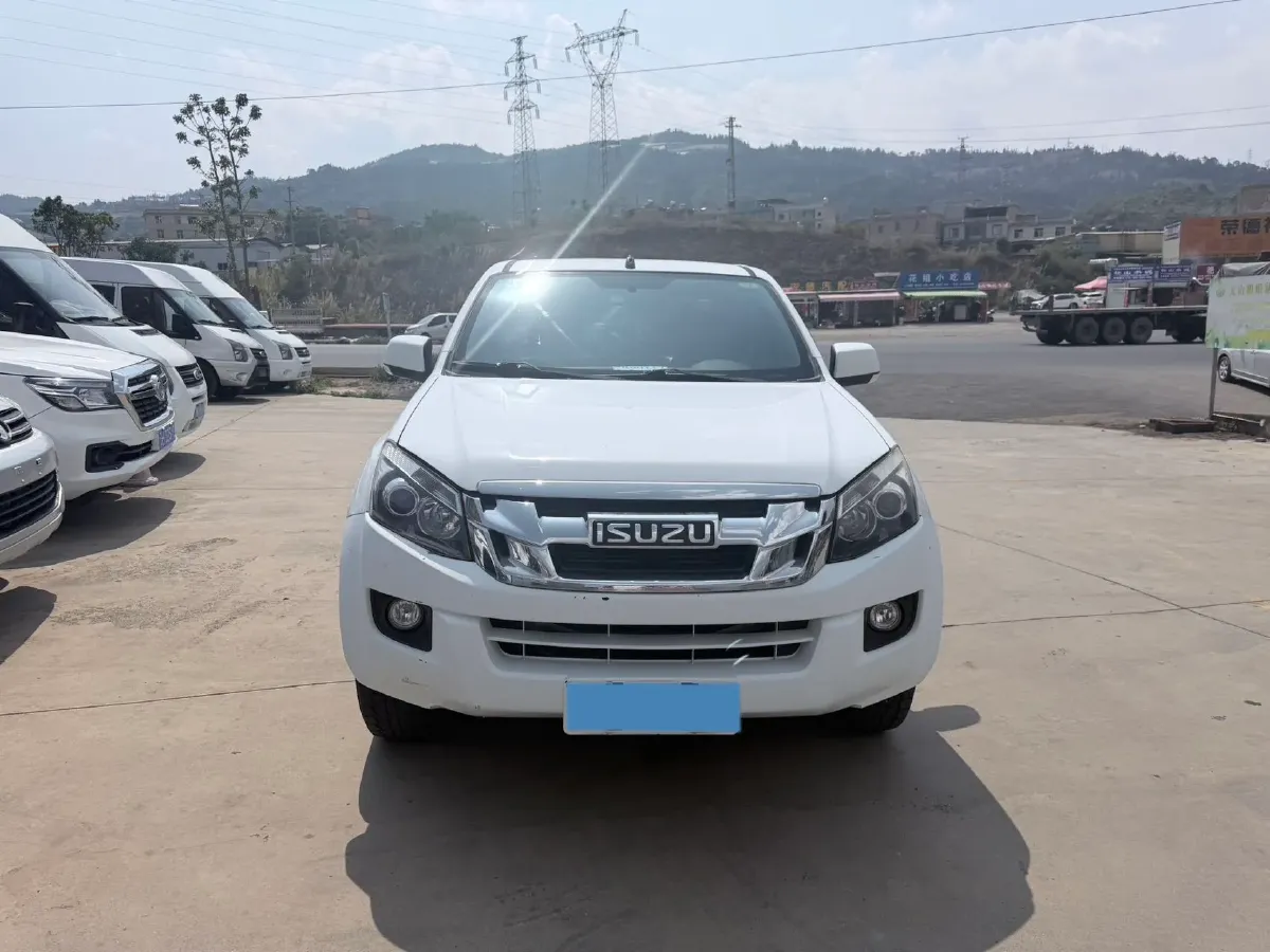 2018 Isuzu D-MAX 3.0T 177HP L4 6MT,autocango,china used car exporter,china ev exporter,chinese used car exporter,chinese used ev exporter