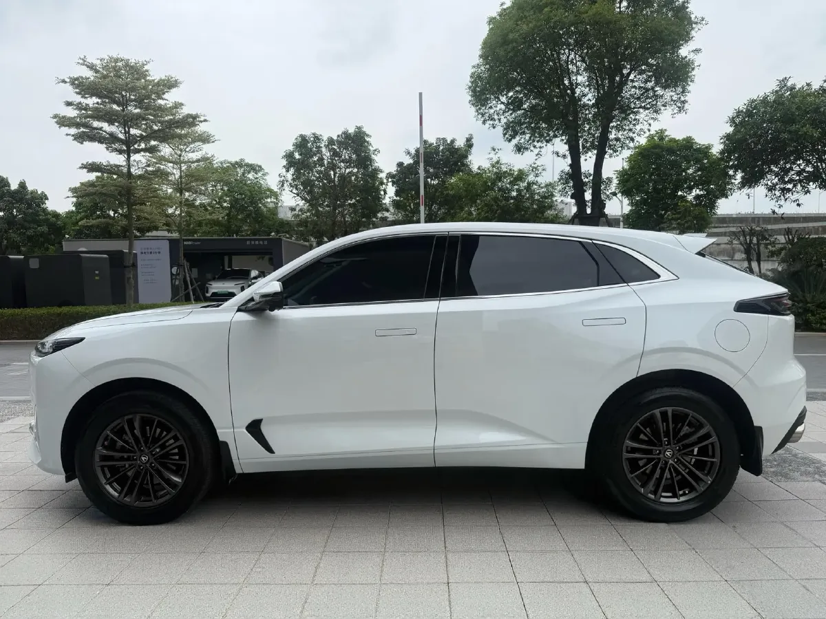 2024 ChangAn UNI-K 2.0T 233HP L4 8AT,autocango,china used car exporter,china ev exporter,chinese used car exporter,chinese used ev exporter