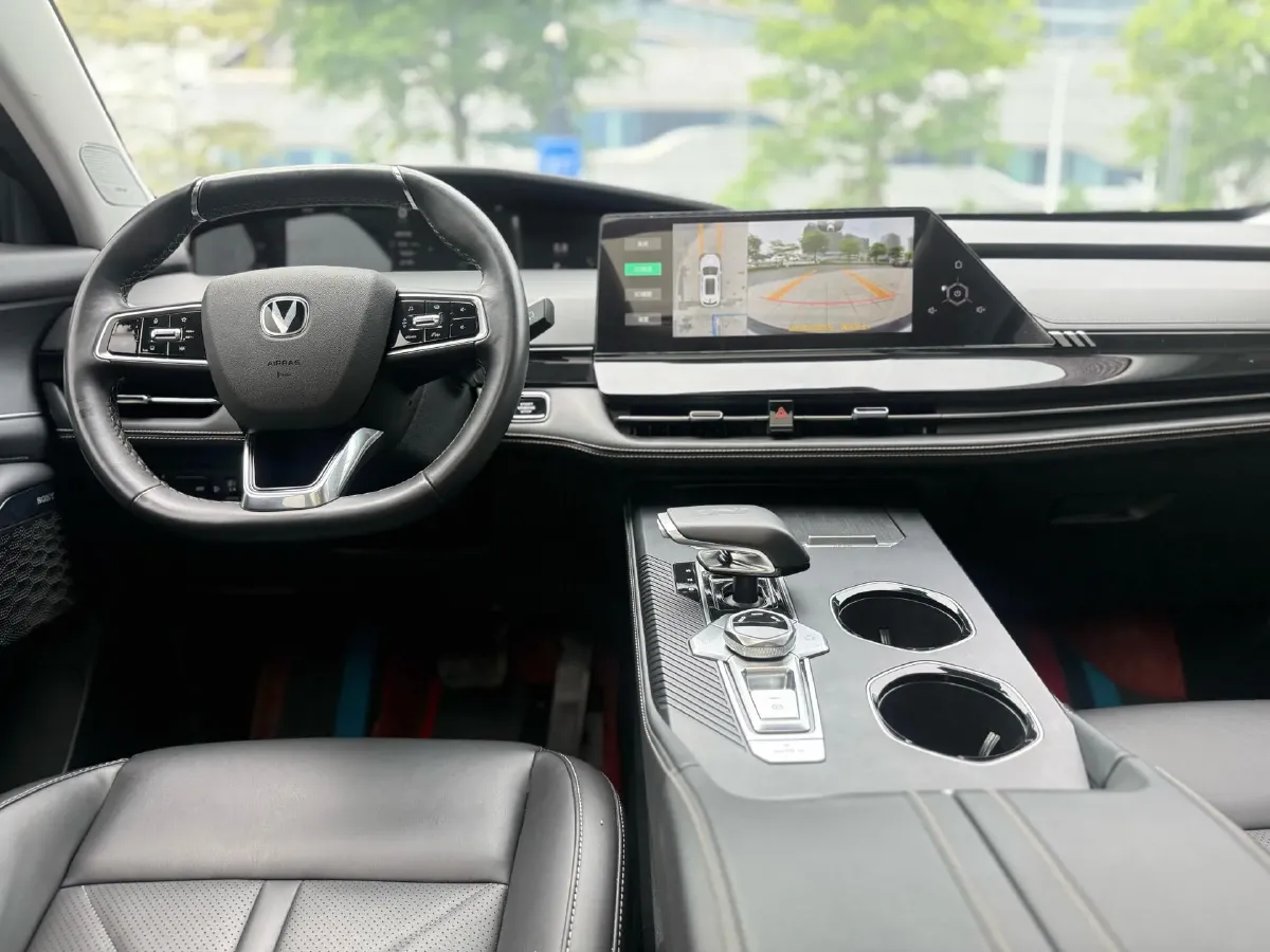 2024 ChangAn UNI-K 2.0T 233HP L4 8AT,autocango,china used car exporter,china ev exporter,chinese used car exporter,chinese used ev exporter