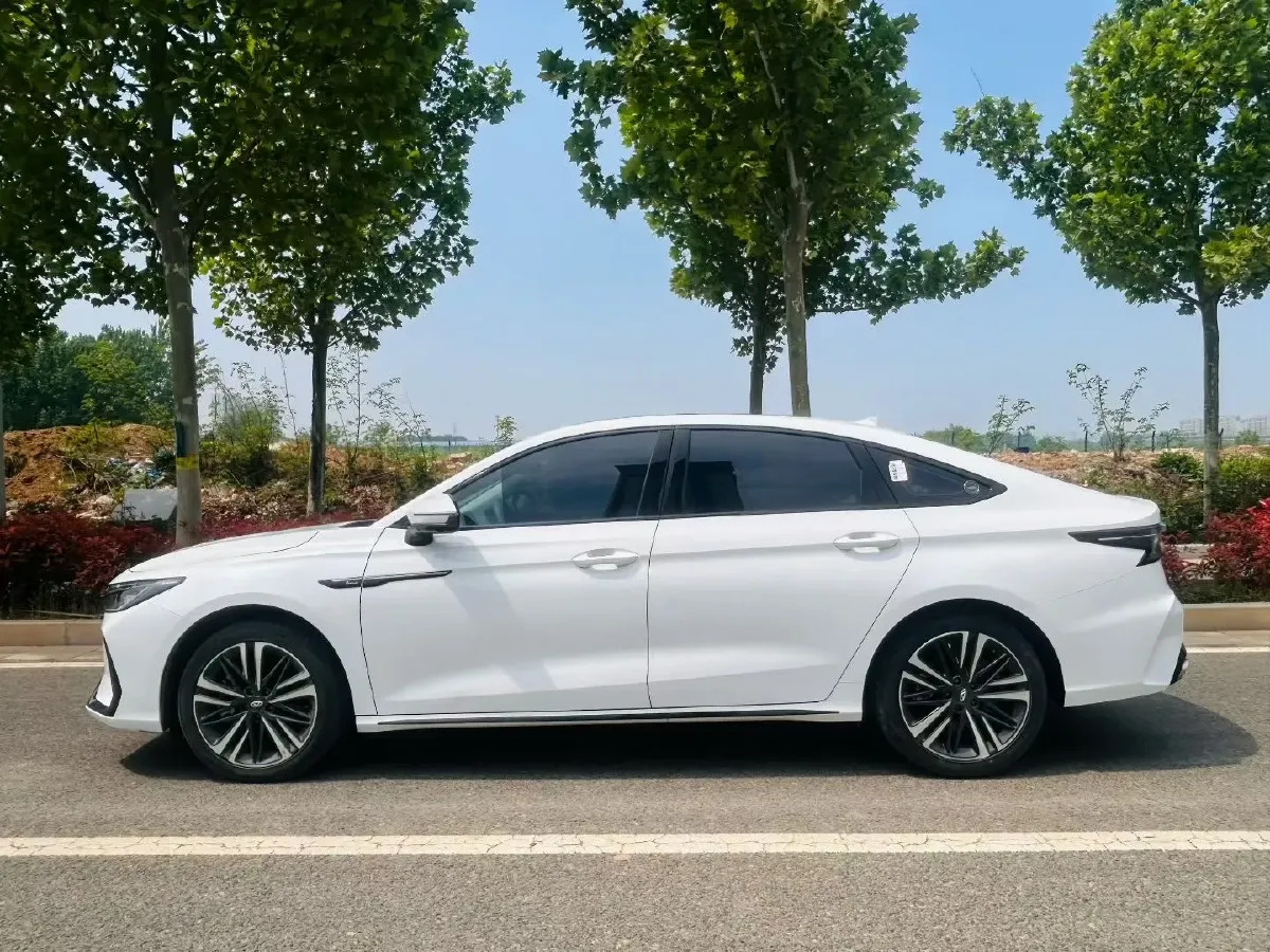 2025 Chery Arrizo 8 2.0T 254HP L4 7DCT,autocango,china used car exporter,china ev exporter,chinese used car exporter,chinese used ev exporter