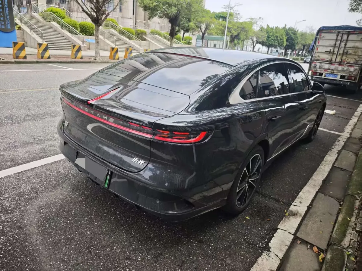 2024 Voyah ZhuiGuang 1.5T 136HP L4 PHEV 43KWH,autocango,china used car exporter,china ev exporter,chinese used car exporter,chinese used ev exporter