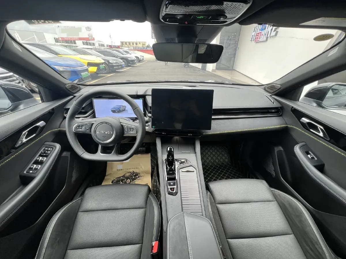 2025 LYNK&CO 03 1.5T 181HP L4 7DCT,autocango,china used car exporter,china ev exporter,chinese used car exporter,chinese used ev exporter