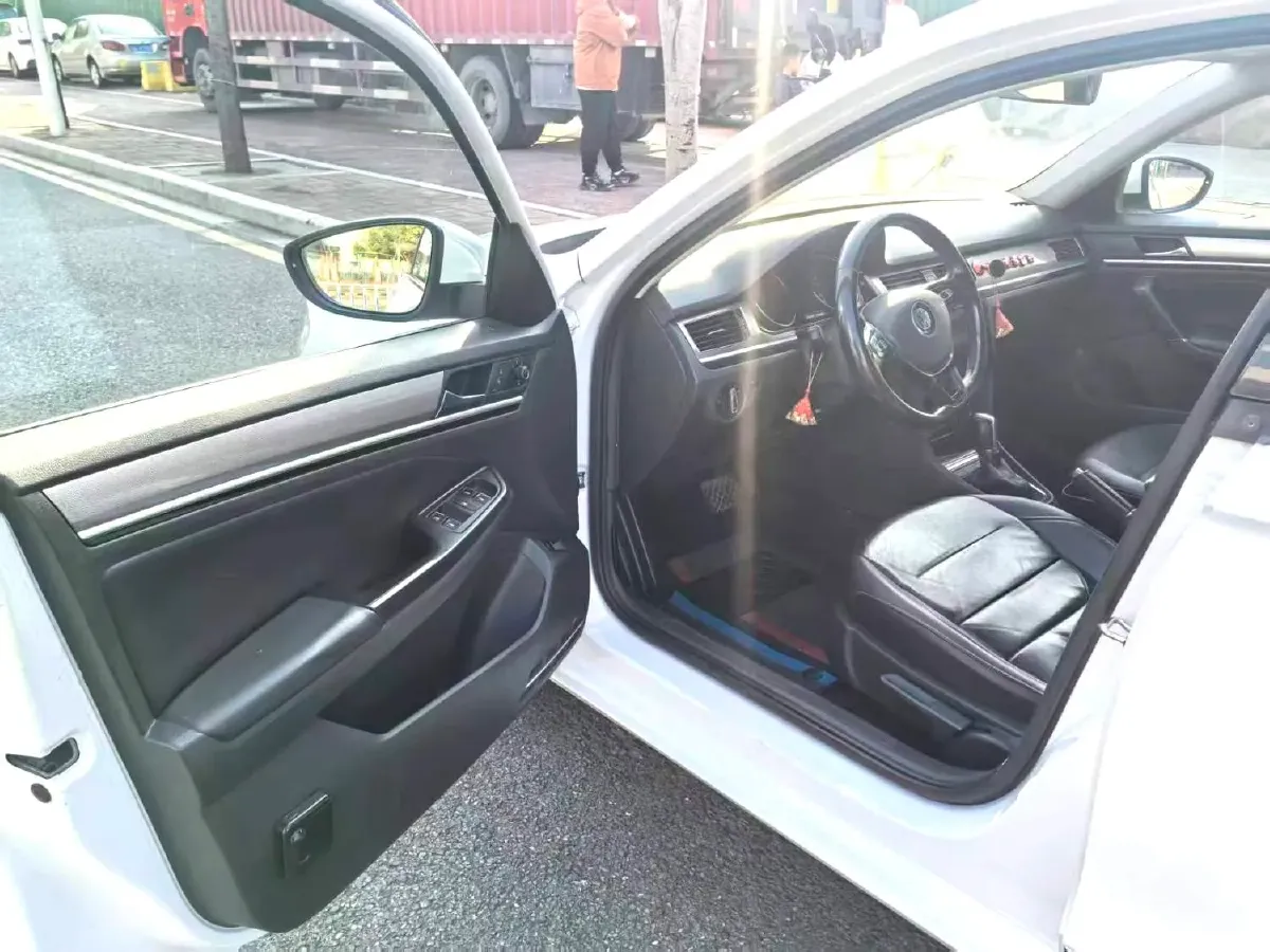 2018 Volkswagen Bora 1.4T 131HP L4 7DCT,autocango,china used car exporter,china ev exporter,chinese used car exporter,chinese used ev exporter