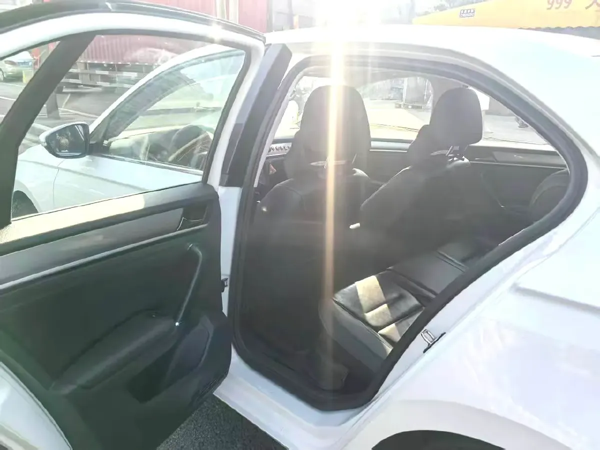 2018 Volkswagen Bora 1.4T 131HP L4 7DCT,autocango,china used car exporter,china ev exporter,chinese used car exporter,chinese used ev exporter