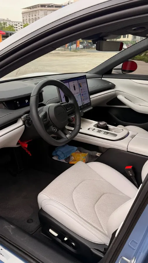 2024 MI SU7 BEV 73.6KWH,autocango,china used car exporter,china ev exporter,chinese used car exporter,chinese used ev exporter