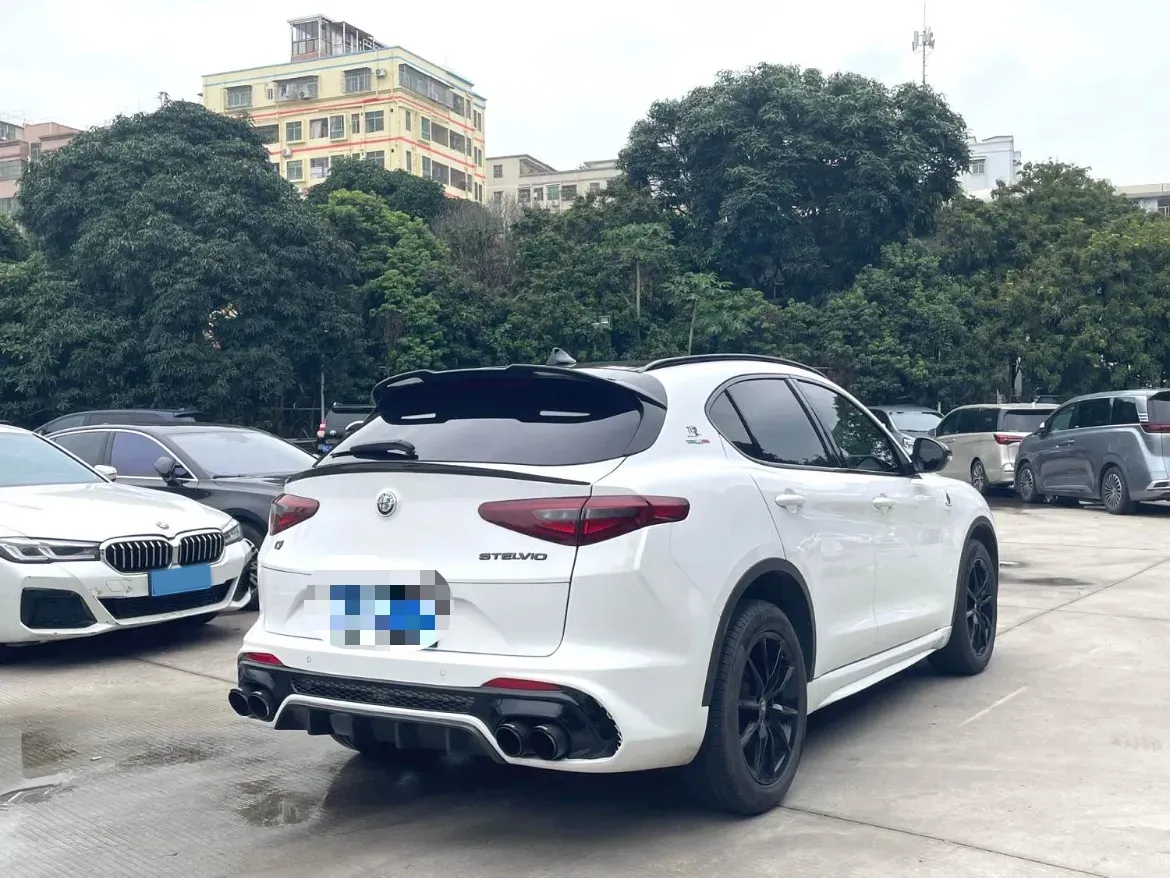 2017 Jaguar XE 2.0T 240HP L4 8AT,autocango,china used car exporter,china ev exporter,chinese used car exporter,chinese used ev exporter