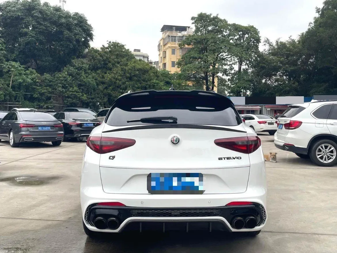 2017 Jaguar XE 2.0T 240HP L4 8AT,autocango,china used car exporter,china ev exporter,chinese used car exporter,chinese used ev exporter