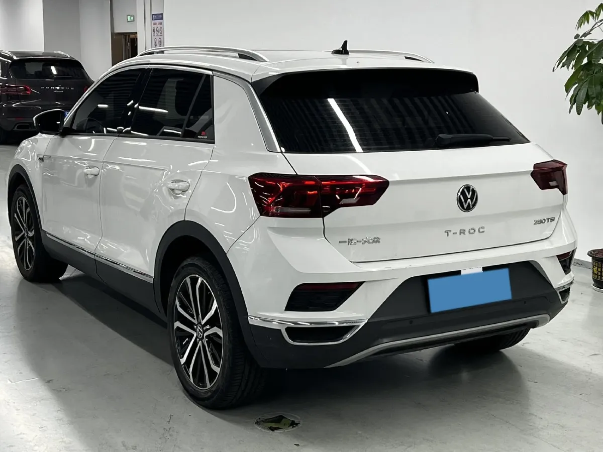 2022 Volkswagen T-Roc 1.4T 150HP L4 7DCT,autocango,china used car exporter,china ev exporter,chinese used car exporter,chinese used ev exporter
