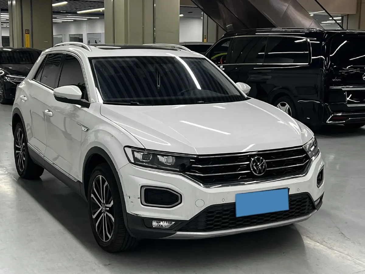 2022 Volkswagen T-Roc 1.4T 150HP L4 7DCT,autocango,china used car exporter,china ev exporter,chinese used car exporter,chinese used ev exporter