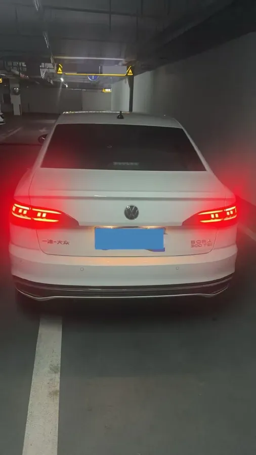 2023 Volkswagen Bora 1.5T 160HP L4 7DCT,autocango,china used car exporter,china ev exporter,chinese used car exporter,chinese used ev exporter
