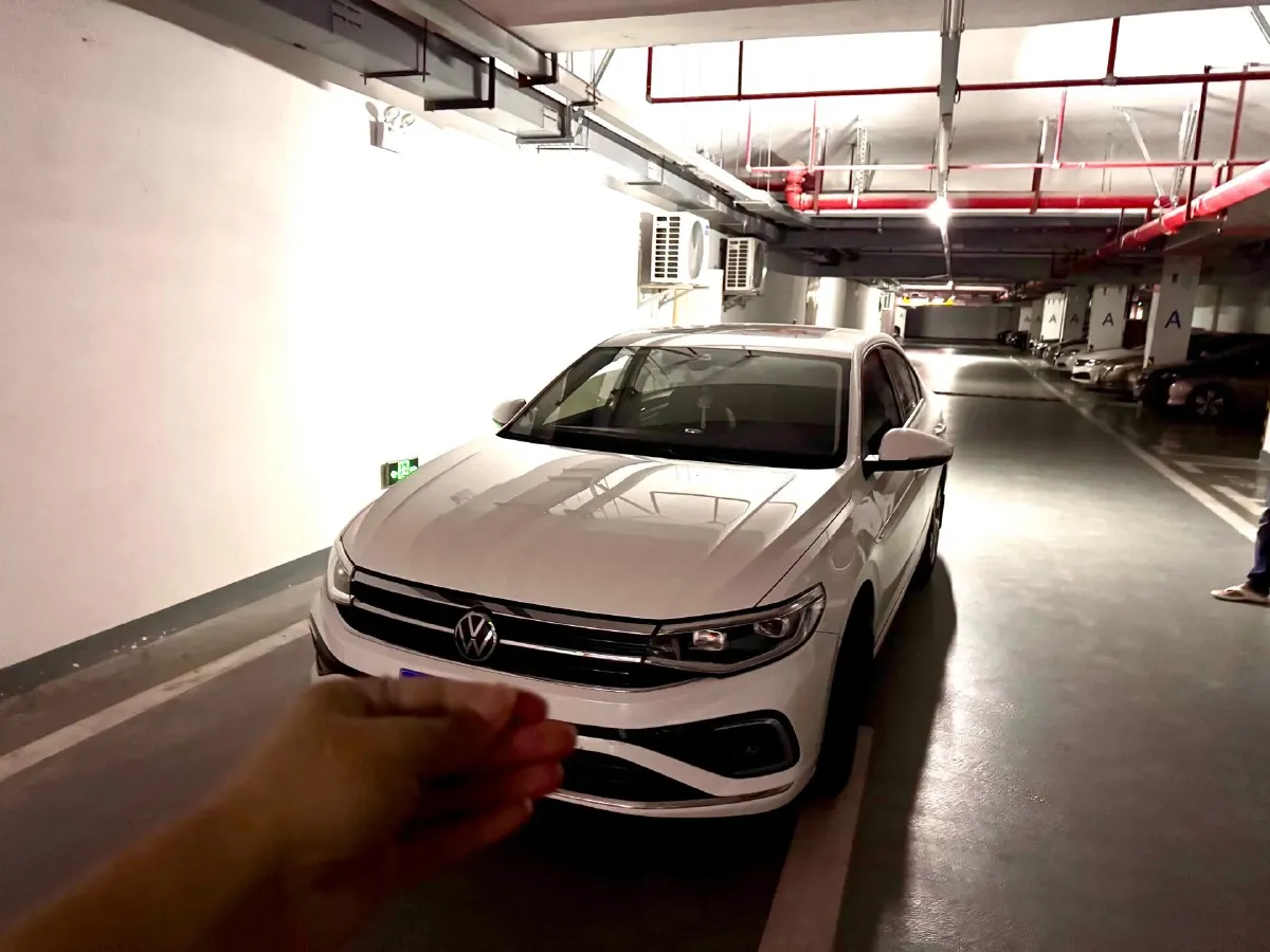 2023 Volkswagen Bora 1.5T 160HP L4 7DCT,autocango,china used car exporter,china ev exporter,chinese used car exporter,chinese used ev exporter