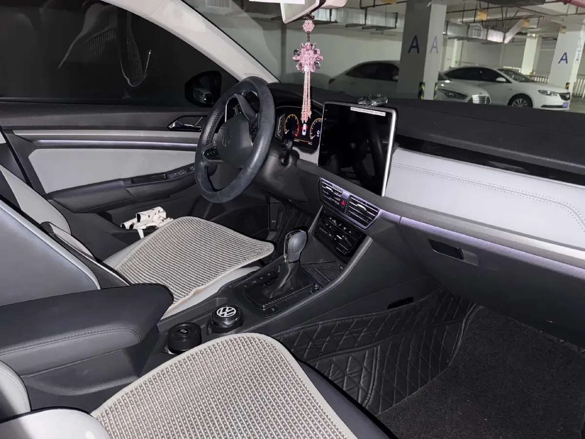 2023 Volkswagen Bora 1.5T 160HP L4 7DCT,autocango,china used car exporter,china ev exporter,chinese used car exporter,chinese used ev exporter