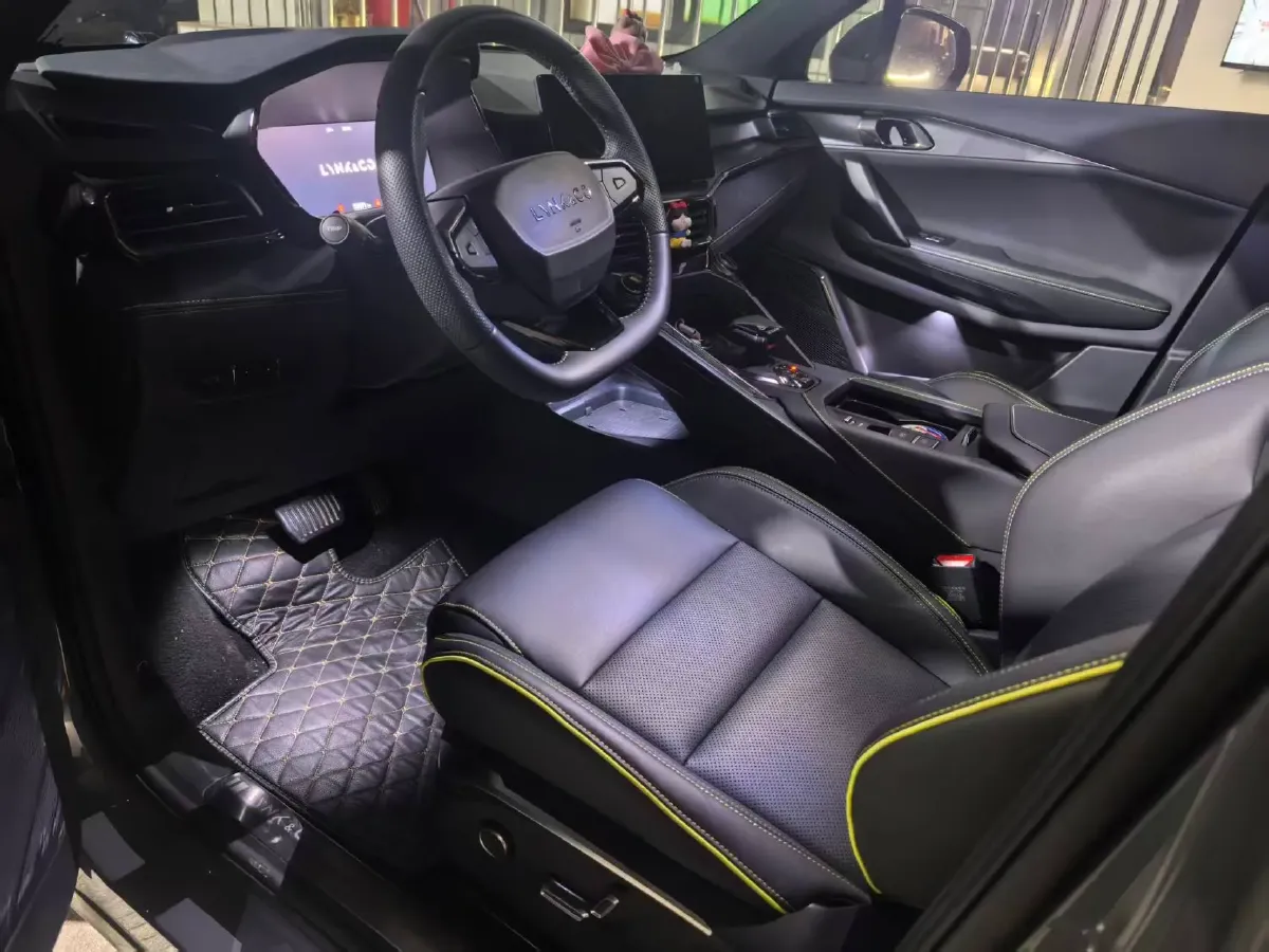 2023 LYNK&CO 06 1.5T 181HP L4 7DCT,autocango,china used car exporter,china ev exporter,chinese used car exporter,chinese used ev exporter