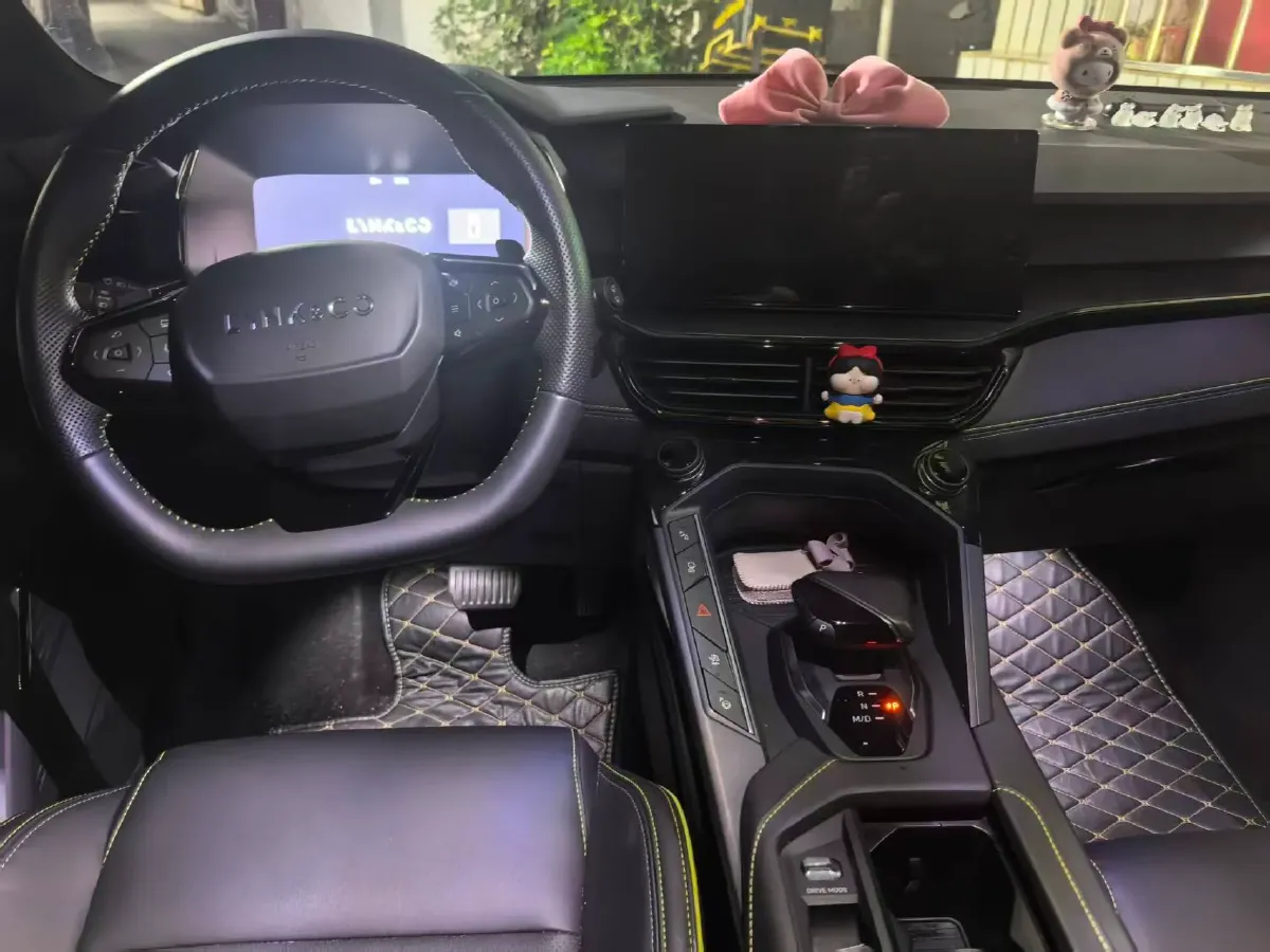 2023 LYNK&CO 06 1.5T 181HP L4 7DCT,autocango,china used car exporter,china ev exporter,chinese used car exporter,chinese used ev exporter