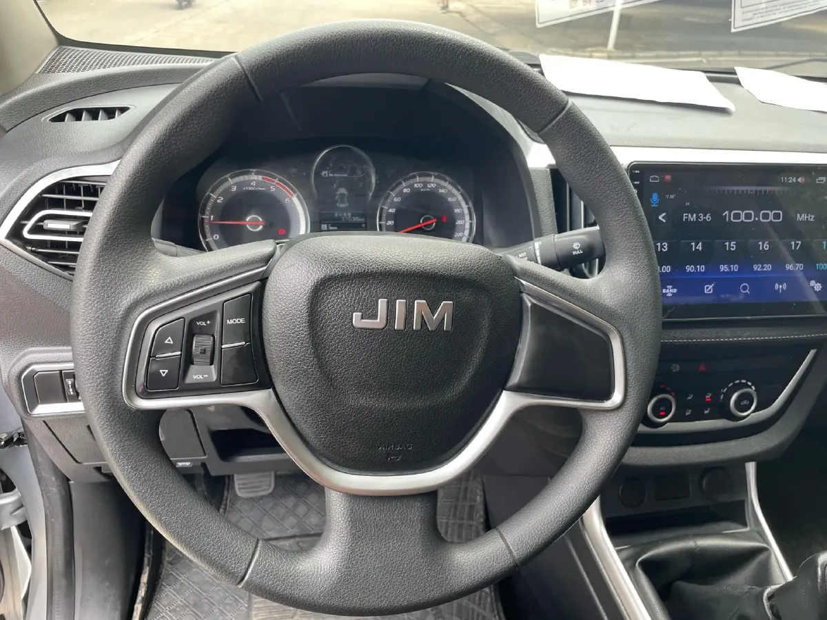 2018 Isuzu RE-MAX Jim 2.8T 116HP L4 5MT,autocango,china used car exporter,china ev exporter,chinese used car exporter,chinese used ev exporter