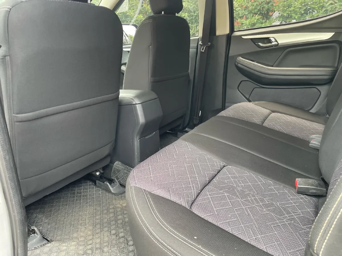 2018 Isuzu RE-MAX Jim 2.8T 116HP L4 5MT,autocango,china used car exporter,china ev exporter,chinese used car exporter,chinese used ev exporter