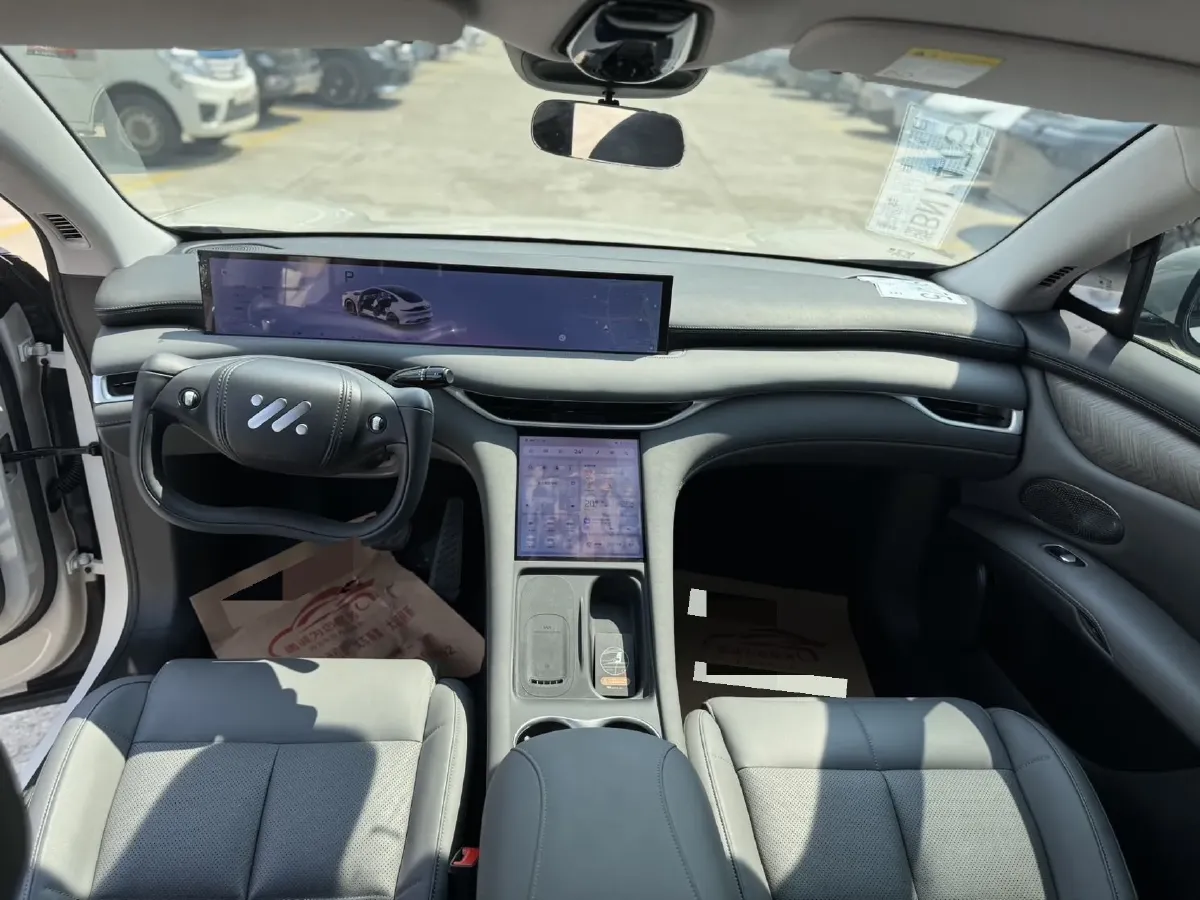 2025 IM LS6 BEV 75KWH,autocango,china used car exporter,china ev exporter,chinese used car exporter,chinese used ev exporter