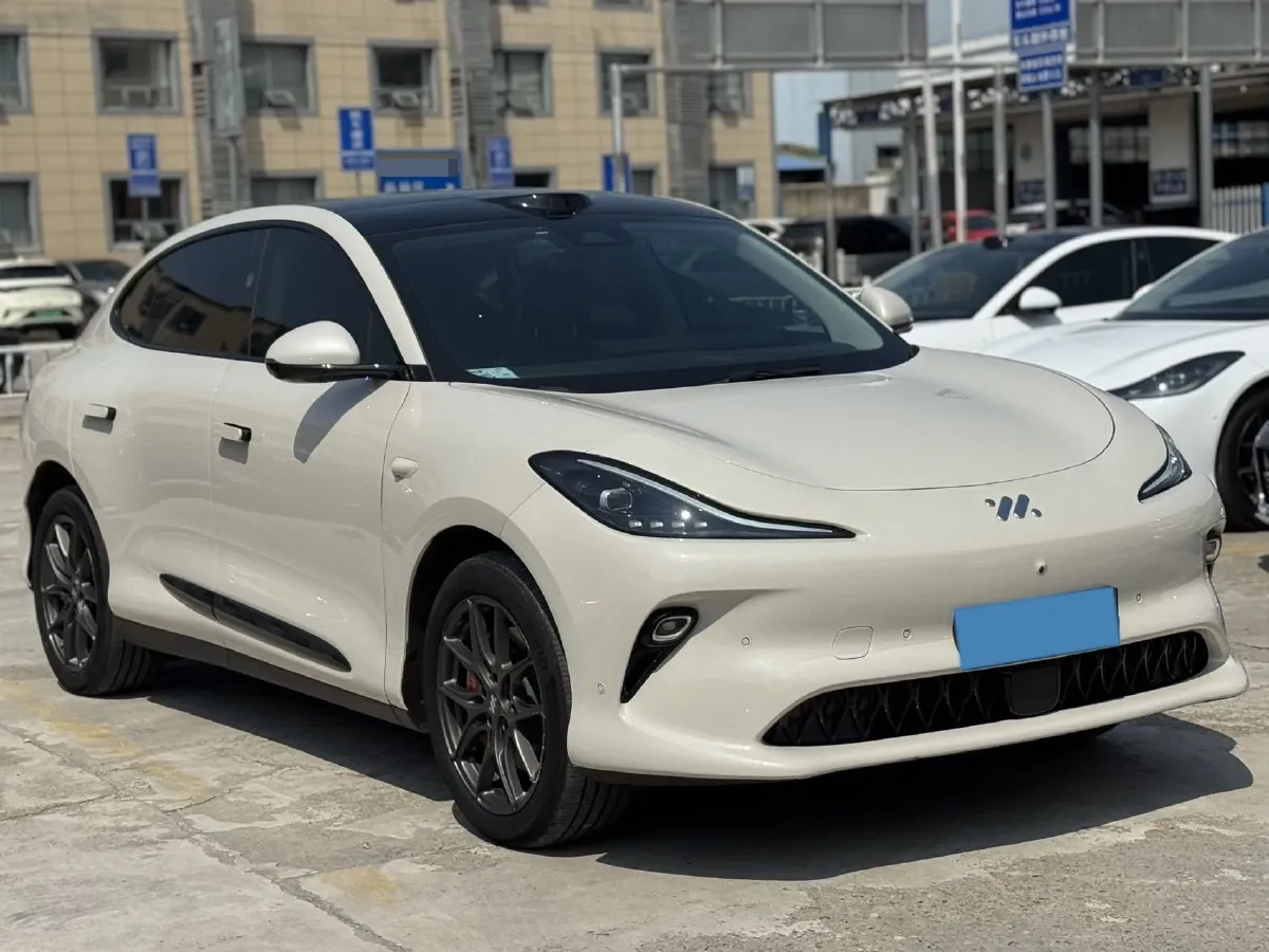 2025 IM LS6 BEV 75KWH,autocango,china used car exporter,china ev exporter,chinese used car exporter,chinese used ev exporter