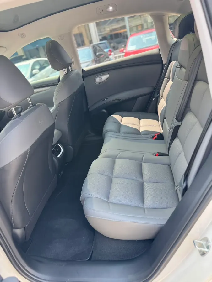 2025 IM LS6 BEV 75KWH,autocango,china used car exporter,china ev exporter,chinese used car exporter,chinese used ev exporter