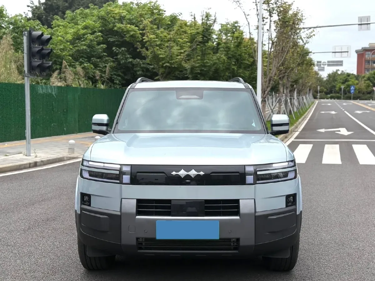 2025 FangChengBao Tai 7 1.5T 156HP L4 E-CVT PHEV,autocango,china used car exporter,china ev exporter,chinese used car exporter,chinese used ev exporter