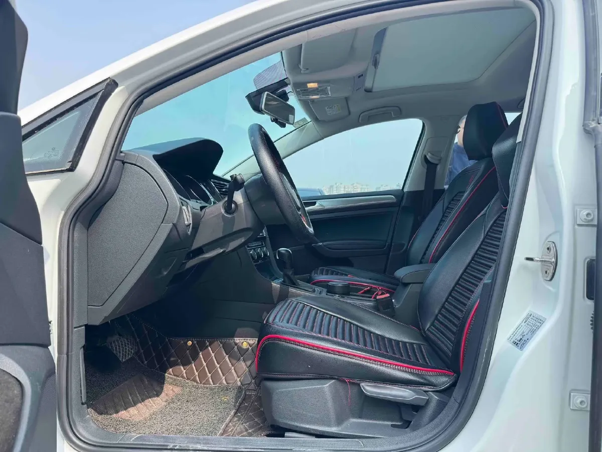 2019 Volkswagen Golf 1.4T 150HP L4 7DCT,autocango,china used car exporter,china ev exporter,chinese used car exporter,chinese used ev exporter