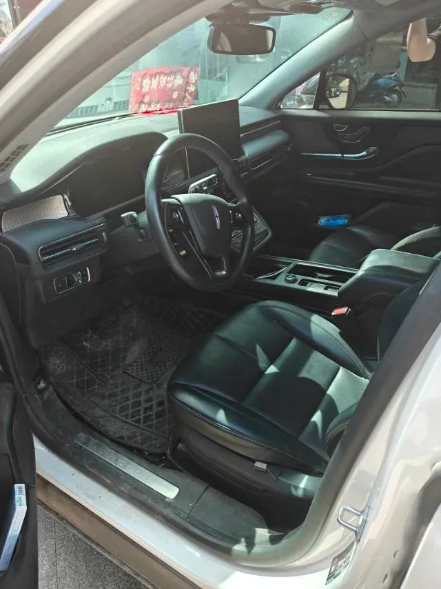 2022 Lincoln Corsair 2.0T 245HP L4 8AT,autocango,china used car exporter,china ev exporter,chinese used car exporter,chinese used ev exporter