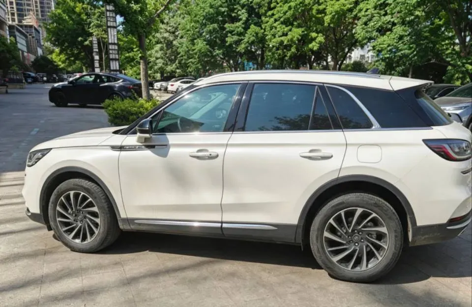 2022 Lincoln Corsair 2.0T 245HP L4 8AT,autocango,china used car exporter,china ev exporter,chinese used car exporter,chinese used ev exporter