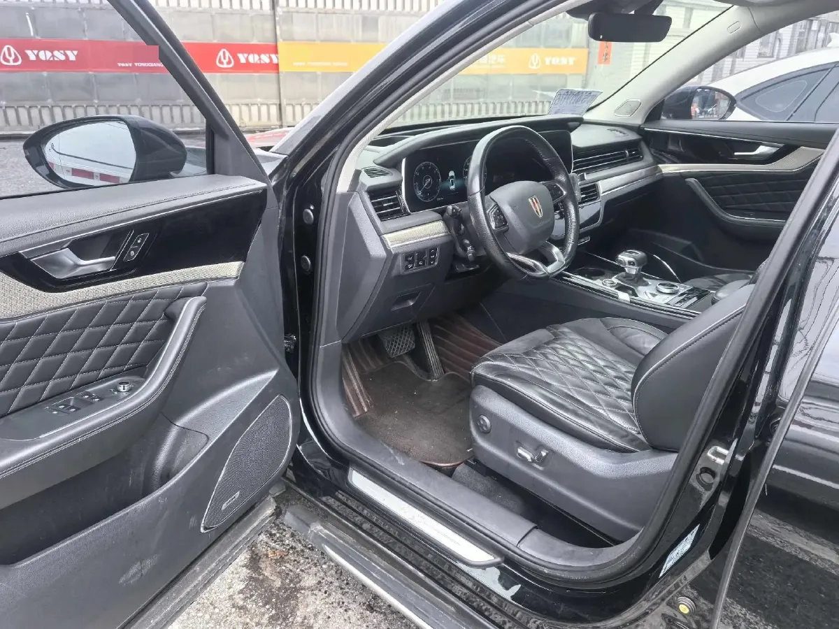 2019 HongQi HS5 2.0T 224HP L4 6AT,autocango,china used car exporter,china ev exporter,chinese used car exporter,chinese used ev exporter
