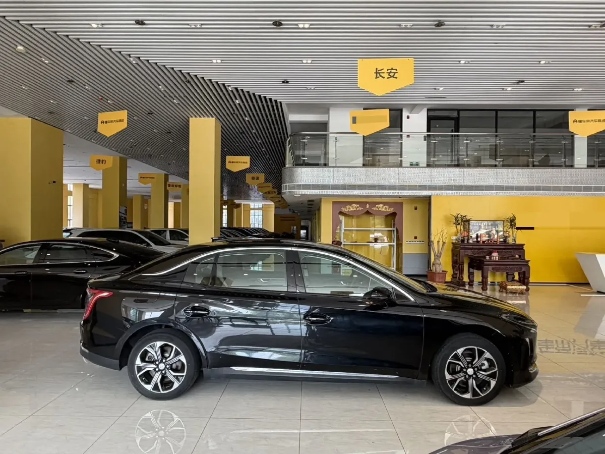 2022 HongQi E-QM5 BEV 56KWH,autocango,china used car exporter,china ev exporter,chinese used car exporter,chinese used ev exporter