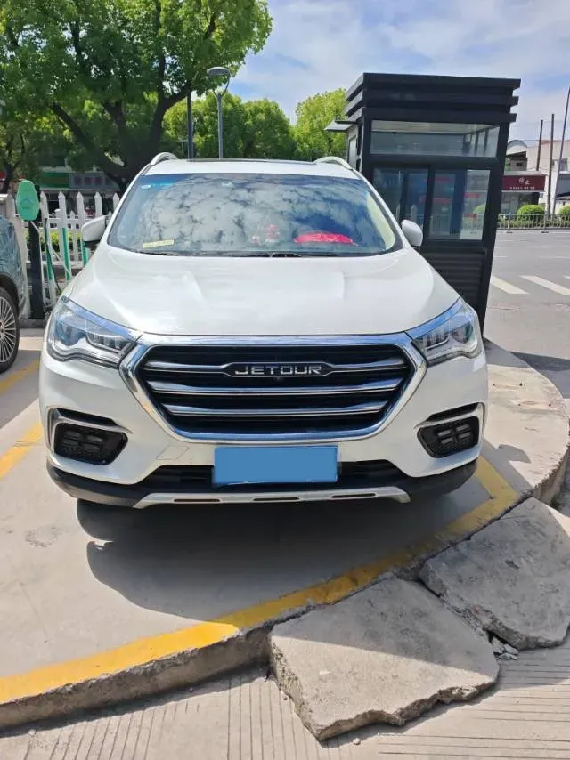 2019 Jetour X90 1.5T 147HP L4 6MT,autocango,china used car exporter,china ev exporter,chinese used car exporter,chinese used ev exporter