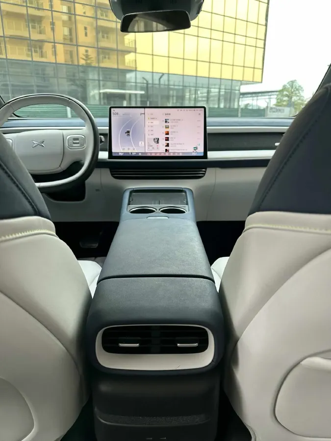 2023 Xpeng G6 BEV 87.5KWH,autocango,china used car exporter,china ev exporter,chinese used car exporter,chinese used ev exporter