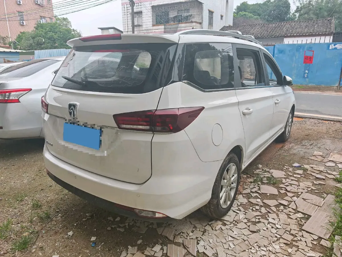 2018 BaoJun 360 1.5L 112HP L4 6MT,autocango,china used car exporter,china ev exporter,chinese used car exporter,chinese used ev exporter