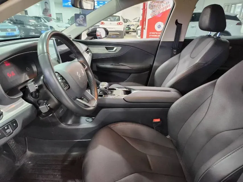 2023 HongQi E-QM5 BEV 82KWH,autocango,china used car exporter,china ev exporter,chinese used car exporter,chinese used ev exporter