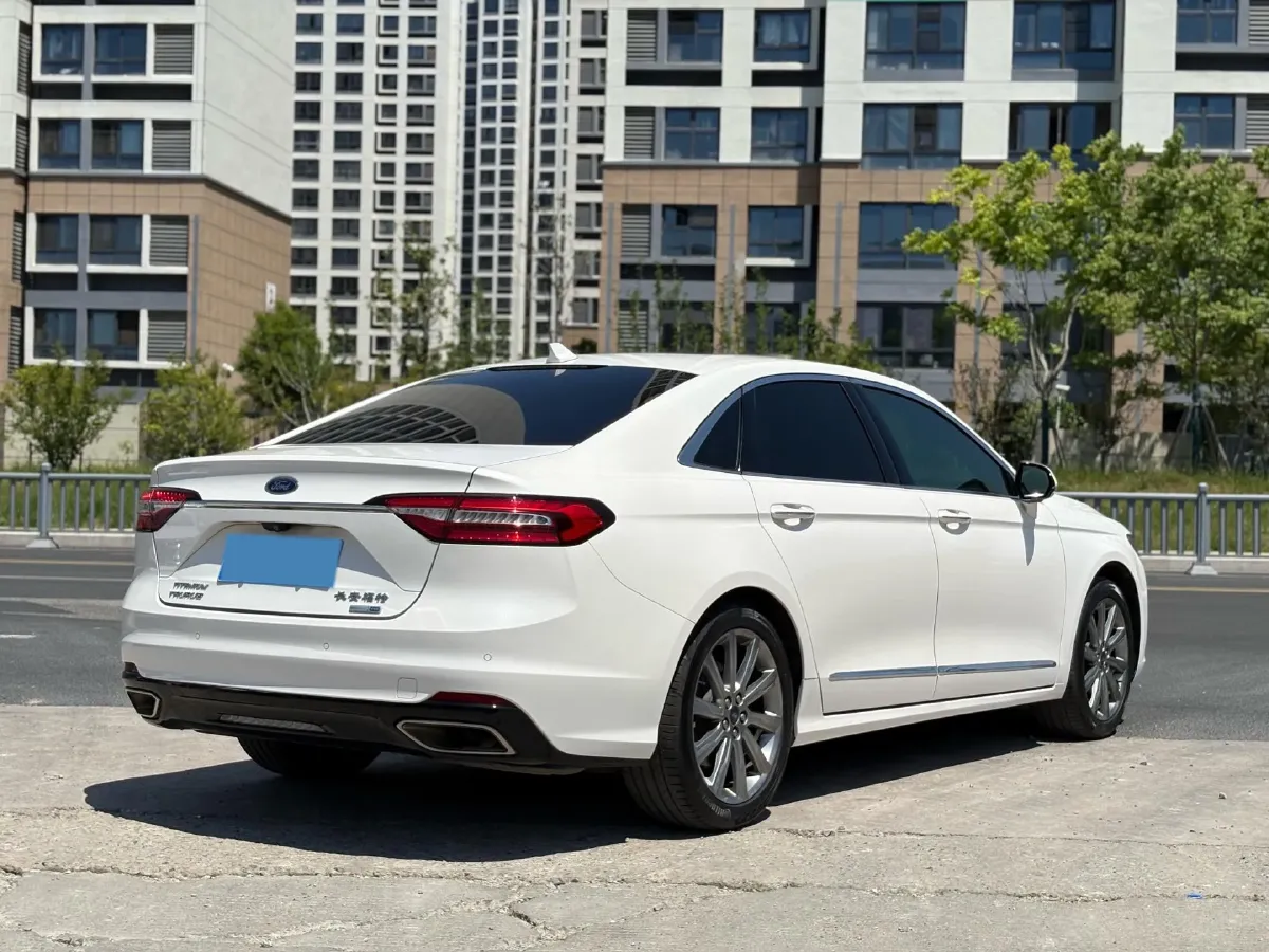 2019 Ford Taurus 2.0T 245HP L4 8AT,autocango,china used car exporter,china ev exporter,chinese used car exporter,chinese used ev exporter