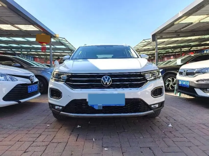2022 Volkswagen T-Roc 1.4T 150HP L4 7DCT,autocango,china used car exporter,china ev exporter,chinese used car exporter,chinese used ev exporter