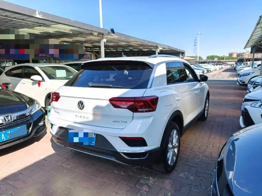 2022 Volkswagen T-Roc 1.4T 150HP L4 7DCT,autocango,china used car exporter,china ev exporter,chinese used car exporter,chinese used ev exporter
