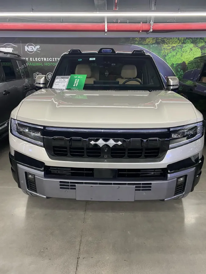 2025 FangChengBao Bao 8 2.0T 245HP L4 E-CVT PHEV 36.8KWH,autocango,china used car exporter,china ev exporter,chinese used car exporter,chinese used ev exporter