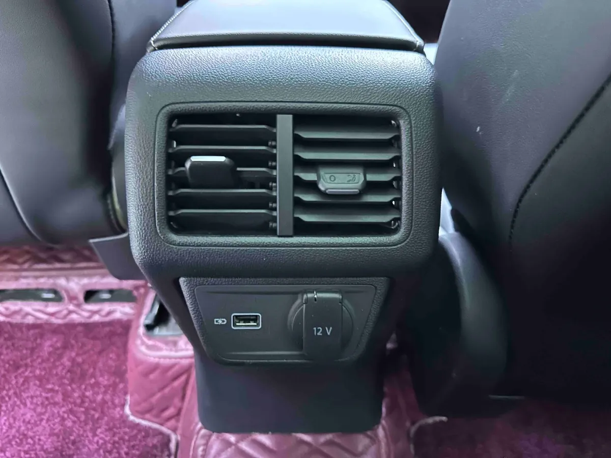 2022 Jetta VS7 1.4T 150HP L4 6AT,autocango,china used car exporter,china ev exporter,chinese used car exporter,chinese used ev exporter