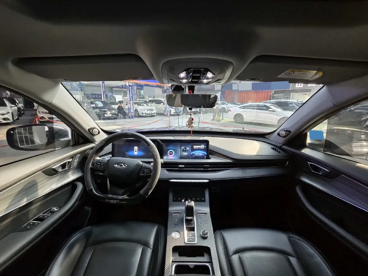 2021 Chery Tiggo 8 Plus 1.6T 197HP L4 7DCT,autocango,china used car exporter,china ev exporter,chinese used car exporter,chinese used ev exporter