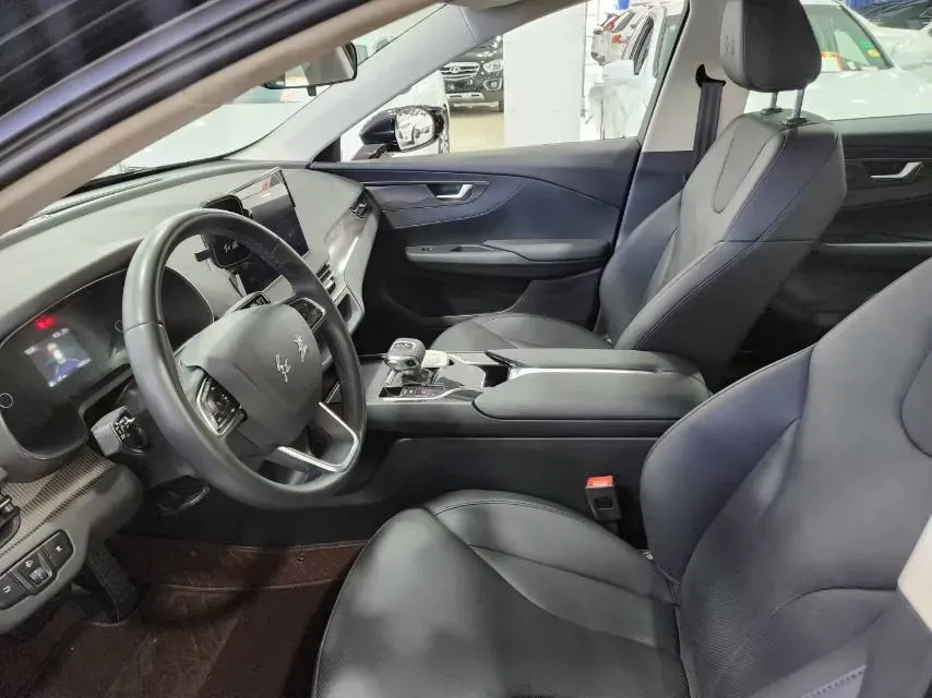 2024 HongQi E-QM5 BEV 60KWH,autocango,china used car exporter,china ev exporter,chinese used car exporter,chinese used ev exporter
