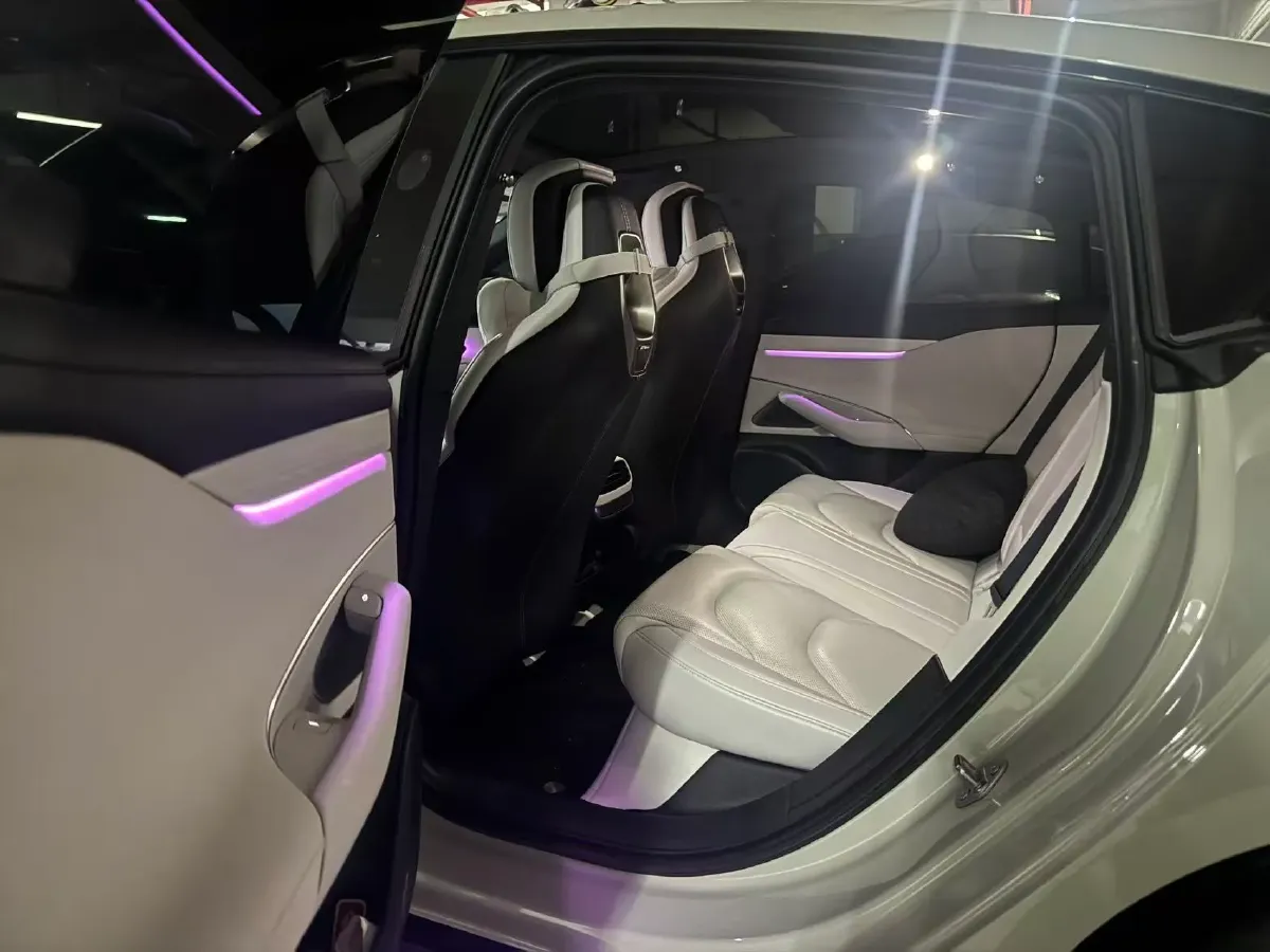 2024 MI SU7 BEV 94.3KWH,autocango,china used car exporter,china ev exporter,chinese used car exporter,chinese used ev exporter