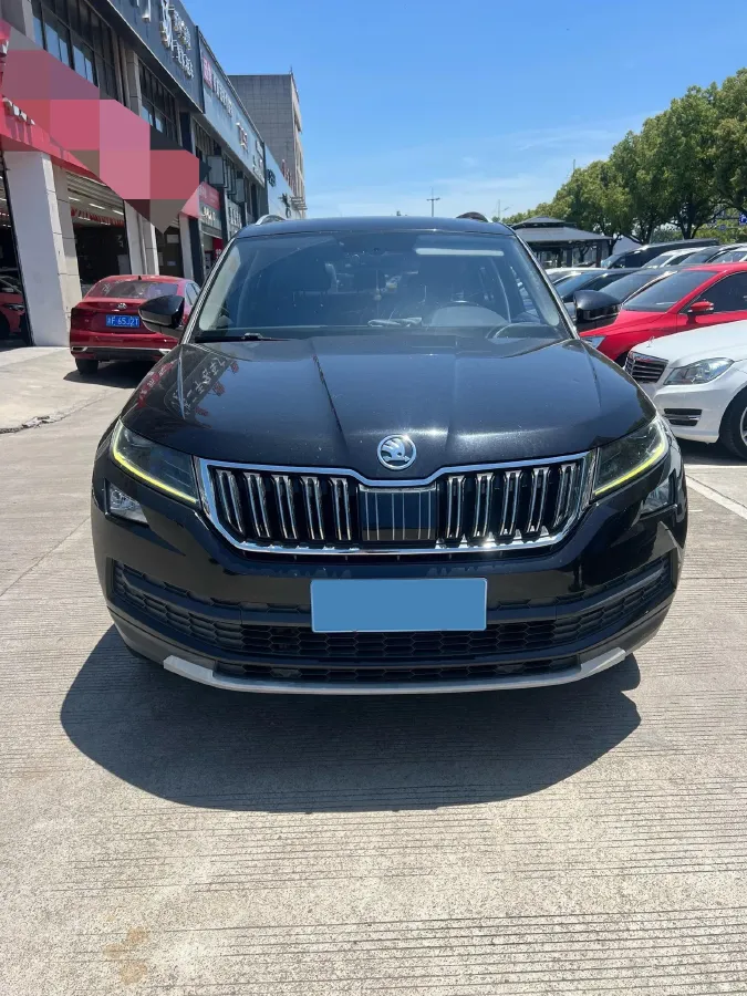 2018 Skoda Kodiak 2.0T 220HP L4 7DCT,autocango,china used car exporter,china ev exporter,chinese used car exporter,chinese used ev exporter