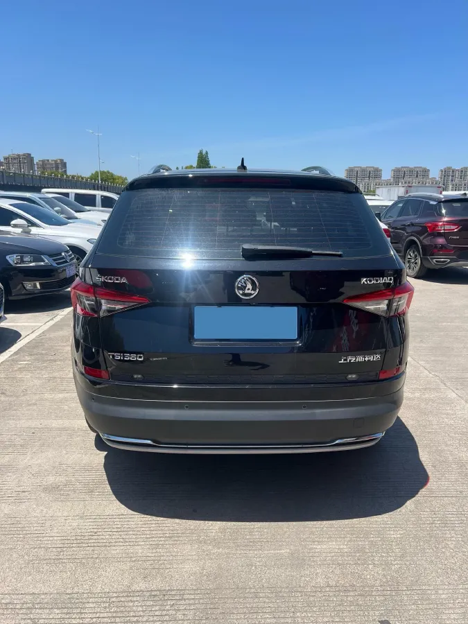 2018 Skoda Kodiak 2.0T 220HP L4 7DCT,autocango,china used car exporter,china ev exporter,chinese used car exporter,chinese used ev exporter