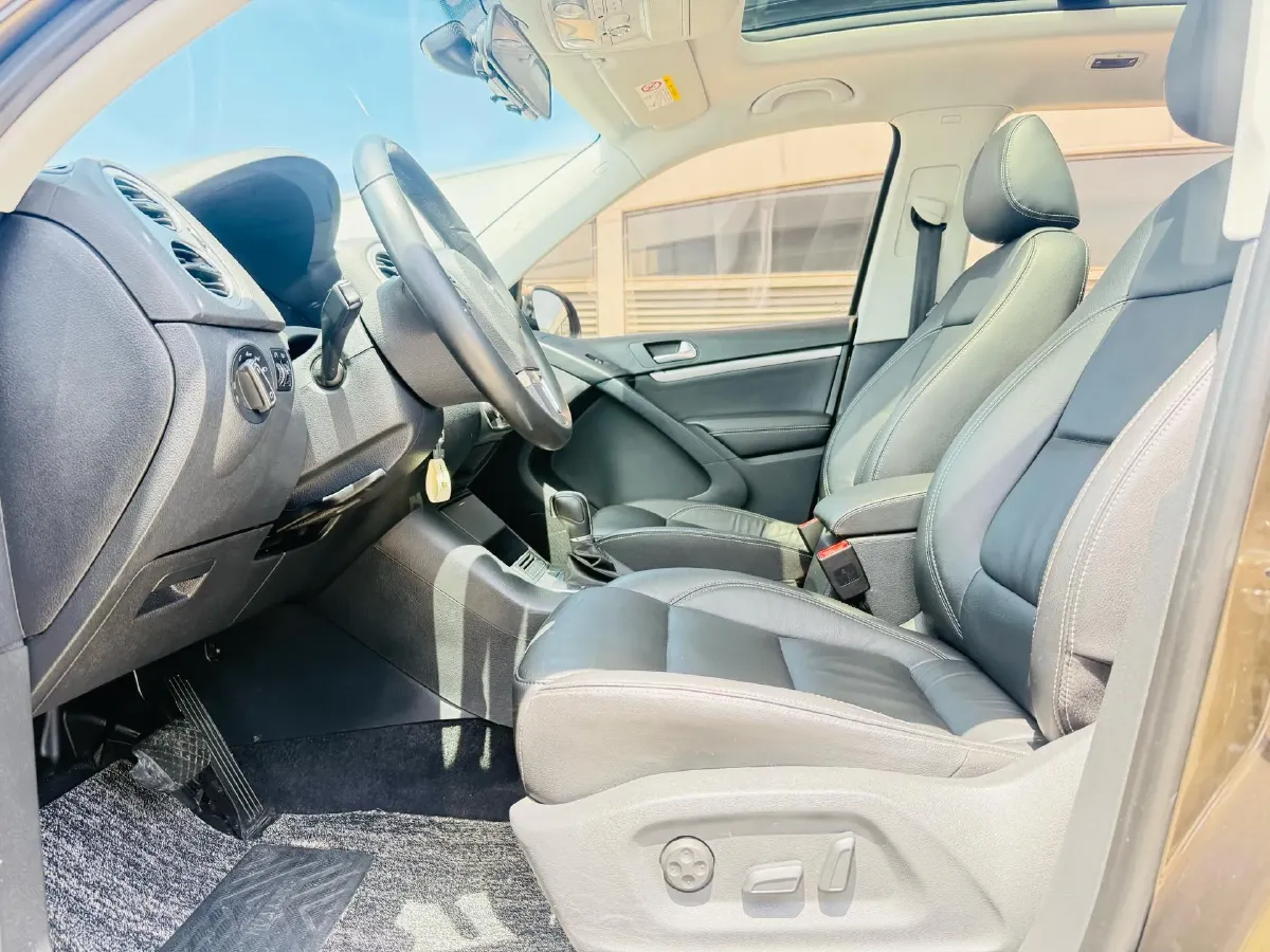 2016 Volkswagen Tiguan 1.8T 160HP L4 6AT,autocango,china used car exporter,china ev exporter,chinese used car exporter,chinese used ev exporter