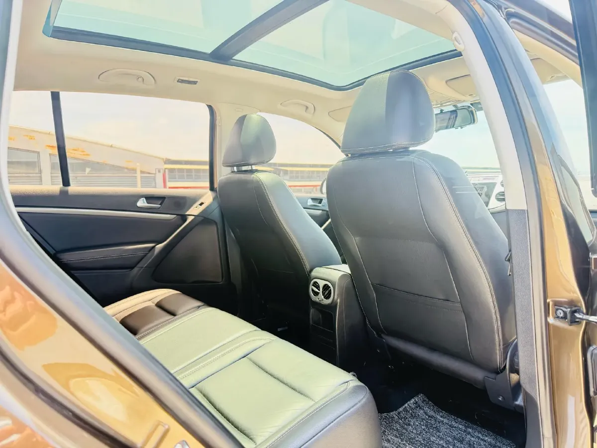 2016 Volkswagen Tiguan 1.8T 160HP L4 6AT,autocango,china used car exporter,china ev exporter,chinese used car exporter,chinese used ev exporter
