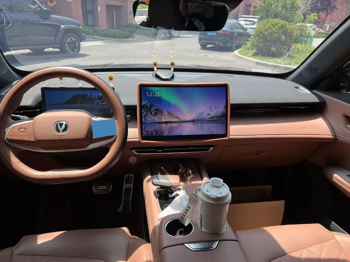 2024 ChangAn UNI-Z 1.5L 98HP L4 E-CVT PHEV 18.4KWH,autocango,china used car exporter,china ev exporter,chinese used car exporter,chinese used ev exporter