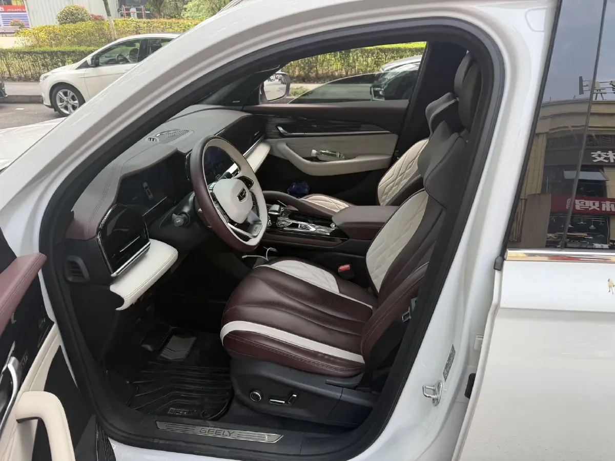 2021 Geely Monjaro 2.0T 238HP L4 8AT,autocango,china used car exporter,china ev exporter,chinese used car exporter,chinese used ev exporter