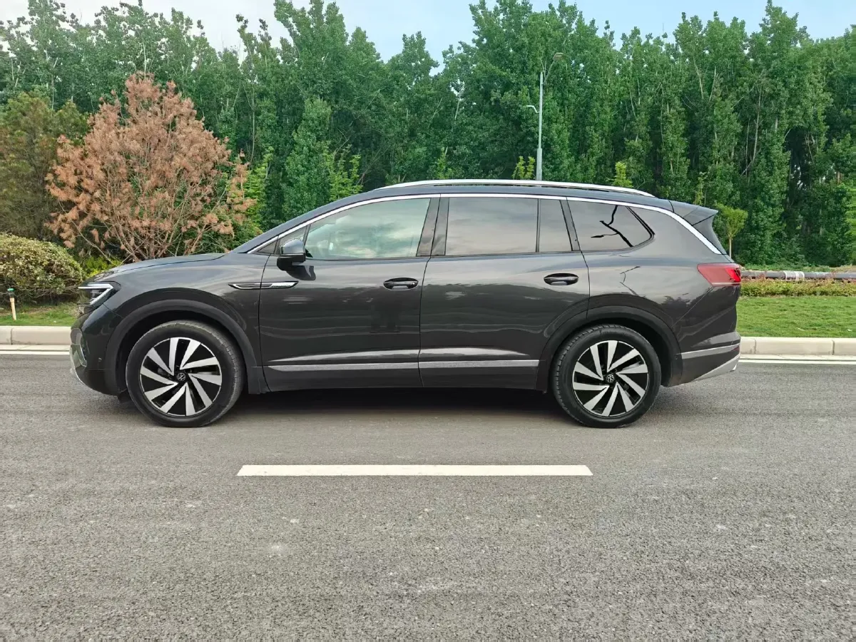 2022 Volkswagen Talagon 2.0T 220HP L4 7DCT,autocango,china used car exporter,china ev exporter,chinese used car exporter,chinese used ev exporter